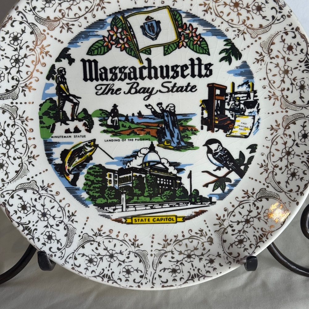 Massachusetts Bay State Souvenir Plate USA Landmarks‎ Vintage Gold Trim Cracked